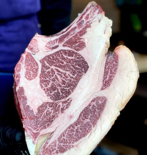 CÔTE DE BOEUF SIMMENTAL DE BAVIÈRE – GRASSFED une viande d'exception